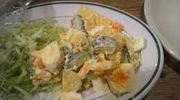 ジャガイモとゆで卵のサラダ.jpg