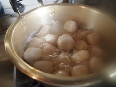 午後から里芋を煮て.jpg