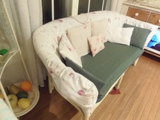 夜　思い立って　ソファーの型を取って　すっぽりカバーを作りました.jpg