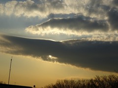 暫く見ていると　太陽が雲の隙間から.jpg