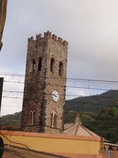 村の時計塔.jpg