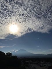 myのまーさんから　富士山と雲.jpg